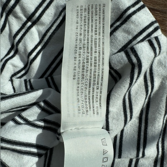 𝐇𝐨𝐥𝐥𝐢𝐬𝐭𝐞𝐫 𝐌𝐮𝐬𝐭 𝐇𝐚𝐯𝐞 𝐂𝐨𝐥𝐥𝐞𝐜𝐭𝐢𝐨𝐧 𝐒𝐭𝐫𝐢𝐩𝐞𝐝 𝐓𝐞𝐞 - Picture 9 of 9